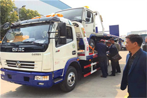 长寿区汽车道路救援拖车价格